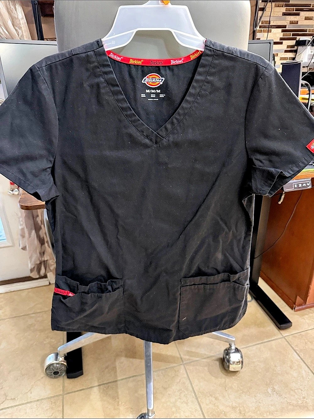 Dickies EDS Signature V-Neck Scrub Top Black
